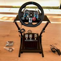 Volante con pedaliera e struttura Logitech