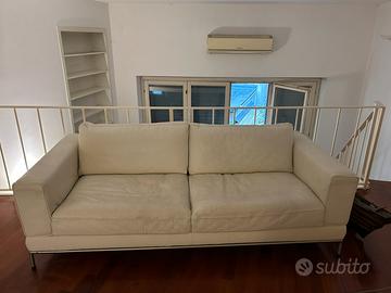 Divano in pelle Ikea