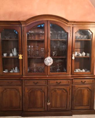 credenza in legno di noce