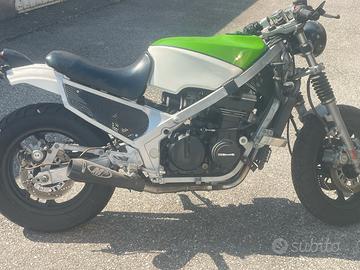 Cafe racer su Kawasaki GPZ 600 - 1984