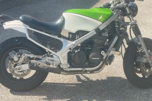 Cafe racer su Kawasaki GPZ 600 - 1984