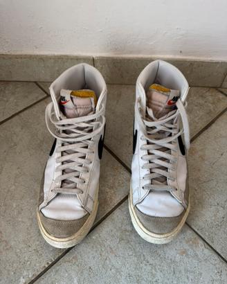 Nike Blazer Mid Bianche/Nere Taglia 44