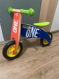 Bicicletta senza pedali in legno