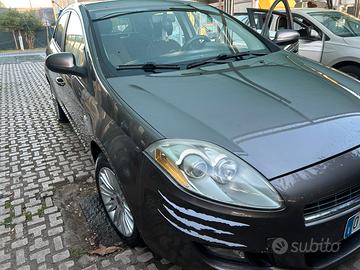 Fiat bravo.