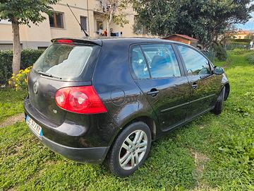 Volkswagen Golf 5ª serie 1.6 Benzina – Distribuzio