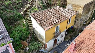 CASA INDIPENDENTE A SAN MARTINO VALLE CAUDINA
