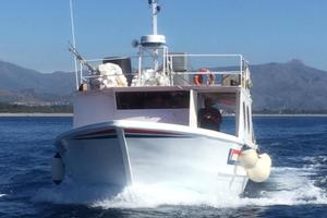 Imbarcazione a motore