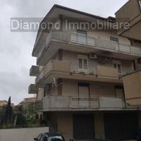 Appartamento 4vani con garage a Piedimonte Etneo