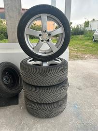 Gomme + Cerchi 4 Stagioni Da 245/45 R17 99V