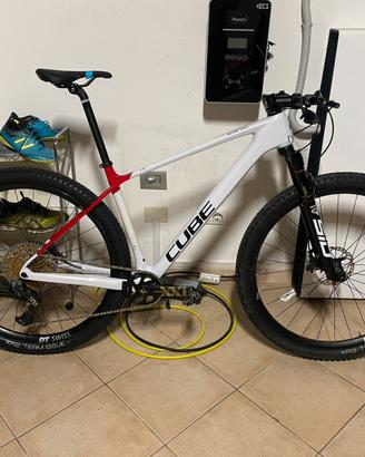 Mtb cube elite c68x