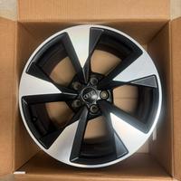 Cerchi Edizione Limitata Audi 18' E8Jx18H2  ET40