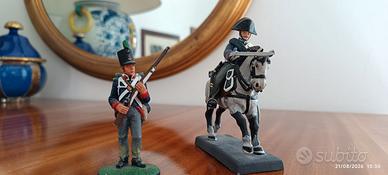 Due soldatini di piombo Carabinieri