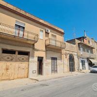 Castelvetrano casa indipendente con garage
