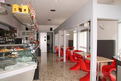 Attività bar, tavola calda e gelateria dal 1987