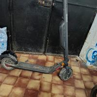 ninebot e 25 e con batteria aggiuntiva 