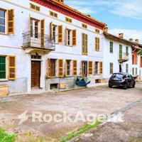 CASA CON GIARDINO PRIVATO