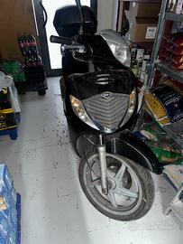 sh 125