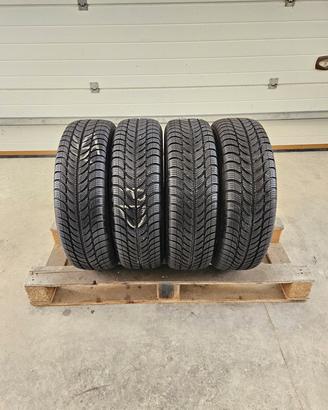 4 Gomme Fulda invernali 185 65 15