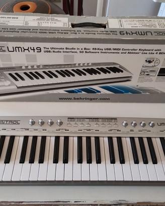 Tastiera Controller Behringer UMX49