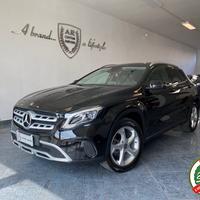 MERCEDES-BENZ GLA 200 d Automatic 4Matic Sport P