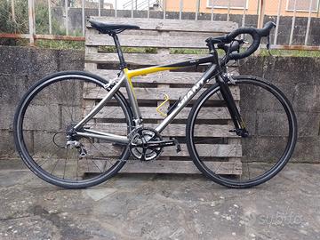 Bicicletta Giant TCR