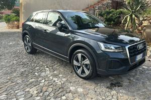 AUDI Q2 30 1.0 tfsi admired