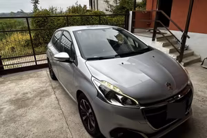 Peugeout 208 5p 1.2 puretech Active 82cv
