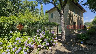 Villa o villino Chitignano [VL100VRG]