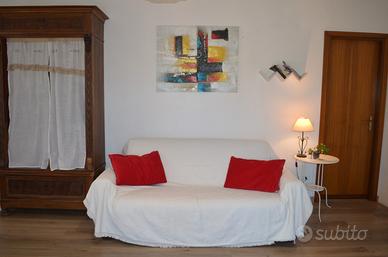 Monolocale in villa a Mondello