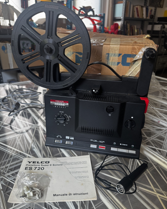 Proiettore Super 8 sonoro Yelco ES-720 vintage