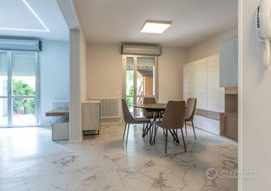 Appartamento di 165 m² con 5 locali e box auto dop