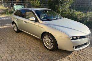 Alfa Romeo 159 1.9 JTDm 16V Sportwagon Distinctive