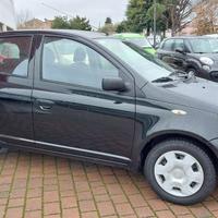 TOYOTA Yaris 1.0i 16V cat 5 porte '03 140.000