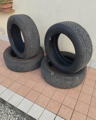 Goodyear Perfomarce SUV 235-55r18 104H