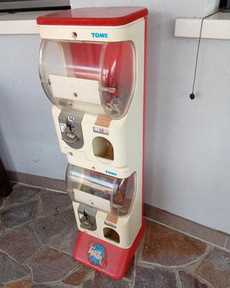 Gioco distributore palline Tomy