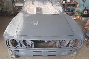 alfa romeo gt 1300  soloda assemblare e verniciar