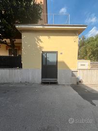 Due locali con bagno multiuso