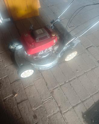 tagliaerba professionale giapponese
