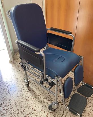 Sedia comoda con rotelle Easy Commode