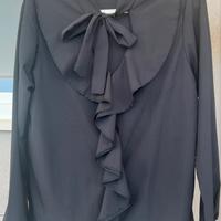 Camicia nera volant