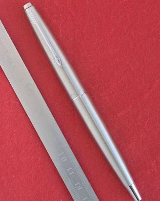 Stilografica Parker 45, "Flighter" (F)