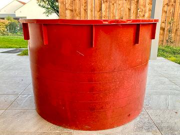 MASTELLO IN PLASTICA da 700 LITRI