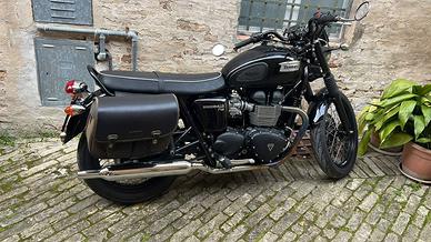 Triumph bonneville t100