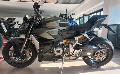 Ducati Streetfighter V2