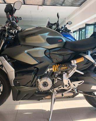 Ducati Streetfighter V2