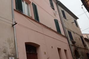 Terra cielo centro storico tutto ristrutturato