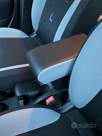 Bracciolo con scompartimento per Fiat 500 L