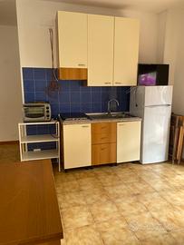 Ampio monolocale x4 con posto auto