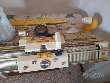 MACCHINA PER MAGLIERIA SINGER