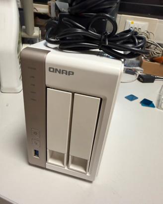 NAS QNAP TS-251 8gb ram